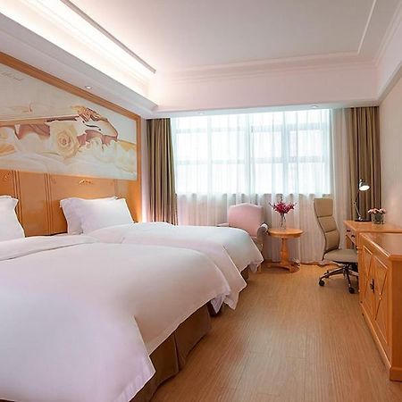 Vienna 3 Best Hotel Shenzhen Airong Road Buitenkant foto