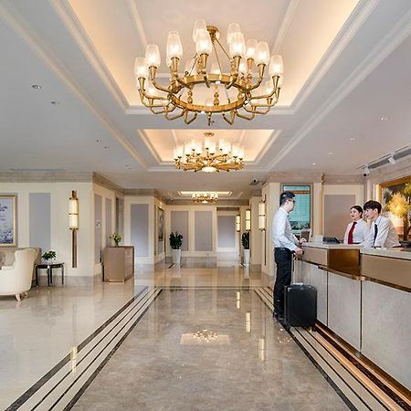 Vienna 3 Best Hotel Shenzhen Airong Road Buitenkant foto